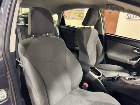 Used 2012 Toyota Prius Three image 40