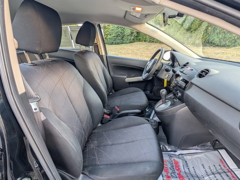Used 2014 MAZDA MAZDA2 Sport image 11