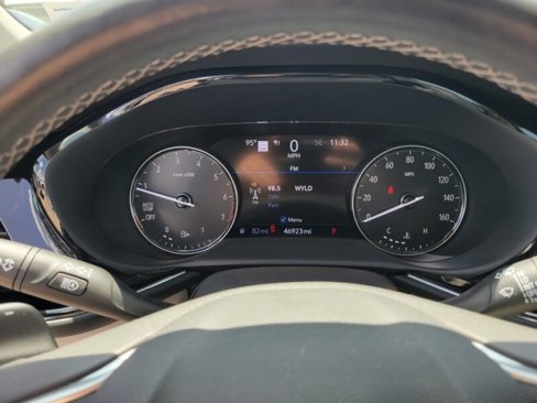 Certified 2021 Buick Envision Avenir w/ Technology Package II image 16