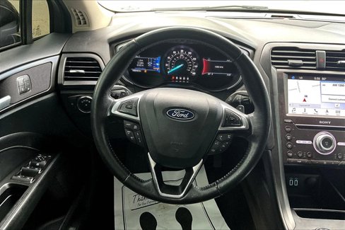 Used 2019 Ford Fusion Titanium image 5