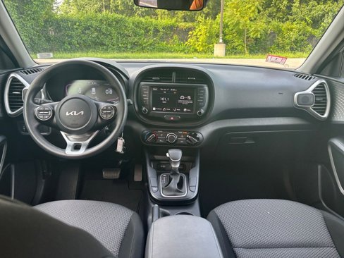 Used 2023 Kia Soul LX w/ LX Technology Package image 31