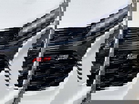 New 2025 Chevrolet Trax RS w/ Sunroof Package image 9