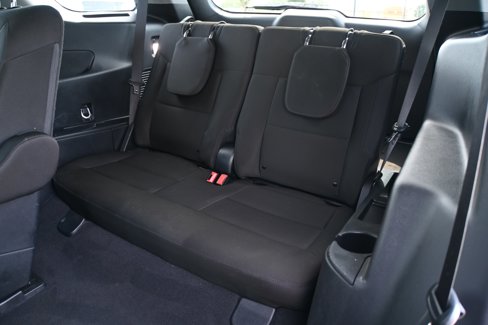 Used 2023 Ford Explorer XLT image 11