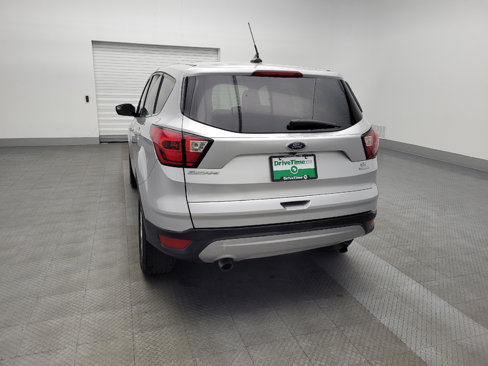 Used 2019 Ford Escape SE image 6