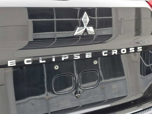 Used 2022 Mitsubishi Eclipse Cross LE image 27