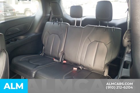 Used 2018 Chrysler Pacifica Touring-L w/ Premium Audio Group image 20