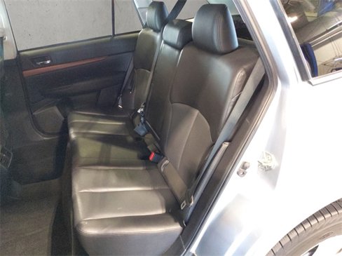 Used 2014 Subaru Outback 2.5i Limited image 19