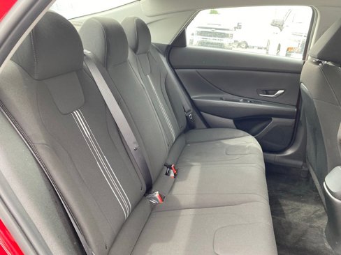 Used 2022 Hyundai Elantra SEL w/ Cargo Package image 20