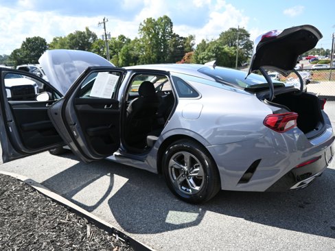 Used 2022 Kia K5 LXS image 17