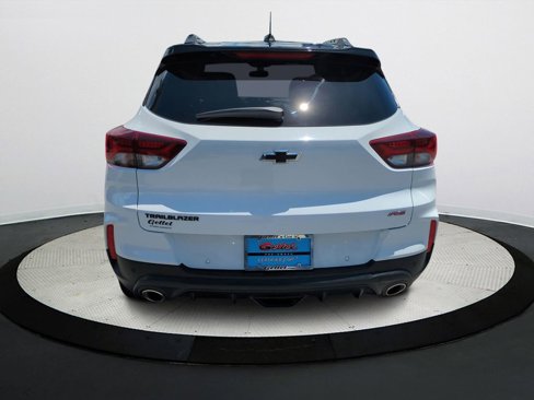 Used 2021 Chevrolet TrailBlazer RS w/ Technology Package image 5