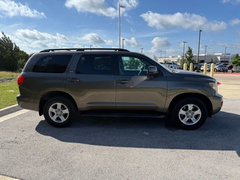 Used 2012 Toyota Sequoia SR5 image 4