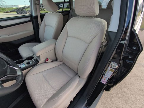 Used 2019 Subaru Outback 2.5i Premium image 12