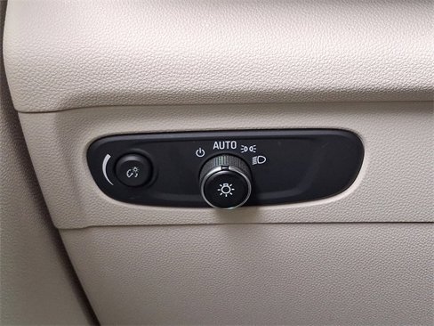 Used 2022 Buick Envision Preferred image 23
