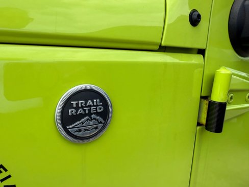 Used 2016 Jeep Wrangler Unlimited Sahara w/ Connectivity Group image 20