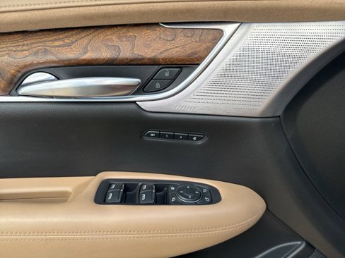 Used 2020 Cadillac XT5 Sportv w/ Platinum Package image 6