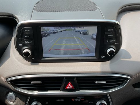 Used 2020 Hyundai Santa Fe SEL w/ Convenience + Premium Package image 16
