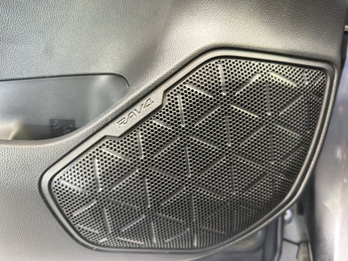Used 2021 Toyota RAV4 XLE image 15