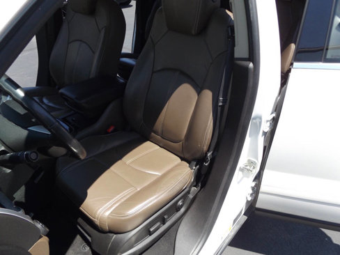 Used 2014 GMC Acadia SLT image 13