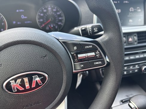 Used 2020 Kia Optima LX image 12