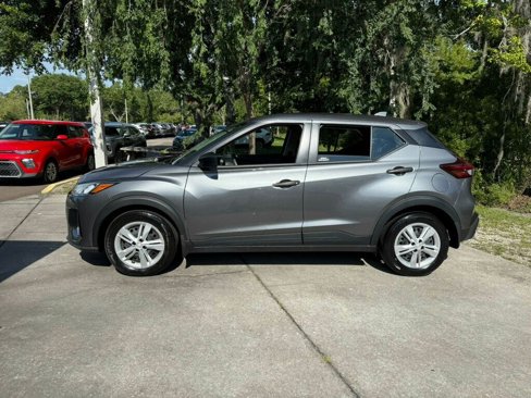 Used 2024 Nissan Kicks S image 2