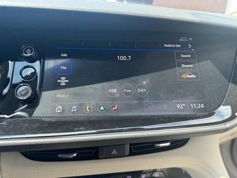 Used 2023 Buick Envision Avenir image 16