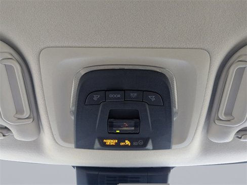 Used 2024 Toyota Corolla LE image 25