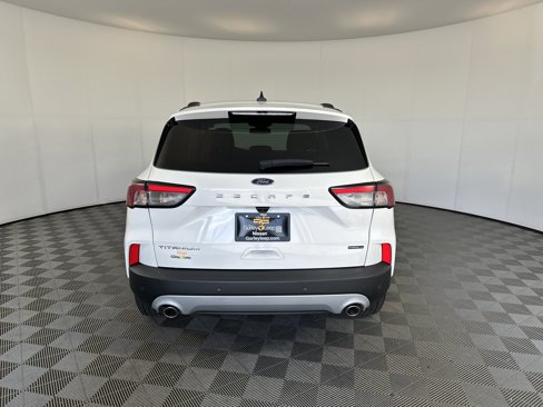 Used 2021 Ford Escape Titanium image 9
