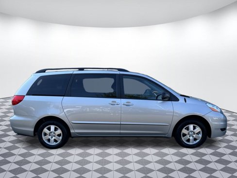 Used 2006 Toyota Sienna LE image 2