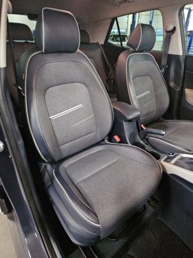 Used 2021 Hyundai Venue image 39