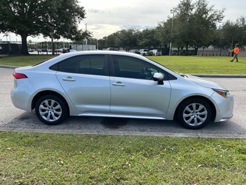 Used 2023 Toyota Corolla LE image 6