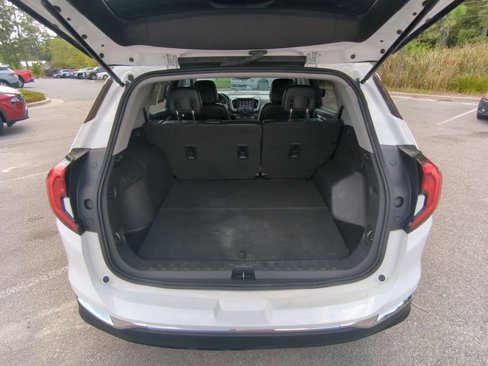 Used 2020 GMC Terrain SLT image 34