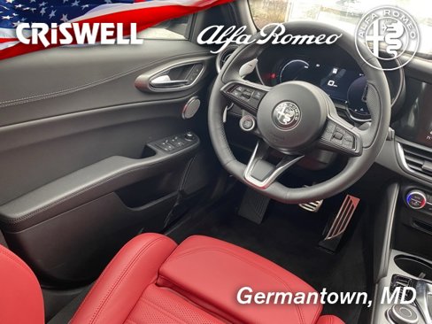 New 2025 Alfa Romeo Giulia AWD image 46