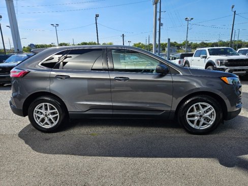 Used 2023 Ford Edge SEL image 7