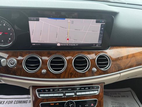 Used 2019 Mercedes-Benz E 300 4MATIC w/ Premium 1 Package image 29