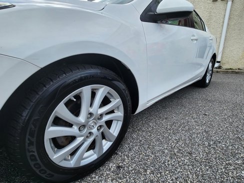 Used 2012 MAZDA MAZDA3 i Touring image 21