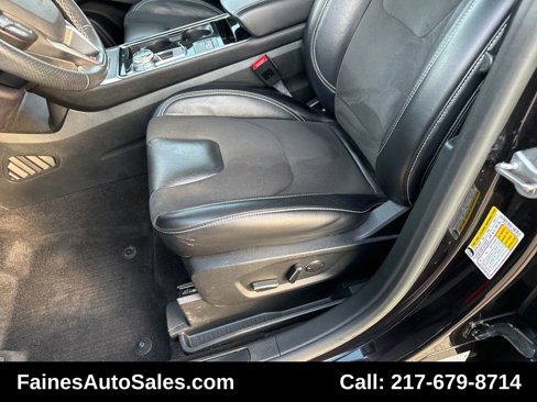 Used 2019 Ford Edge ST image 91