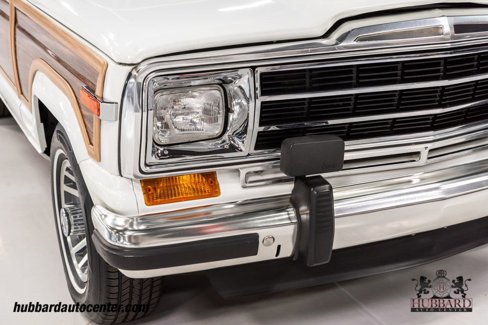 Used 1991 Jeep Grand Wagoneer image 29