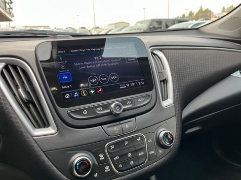 Used 2023 Chevrolet Malibu LT image 21