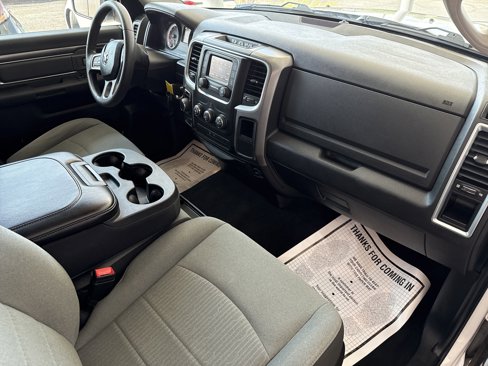 Used 2022 RAM 1500 Classic SLT image 16