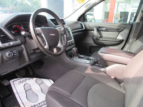 Used 2016 GMC Acadia SLE image 9