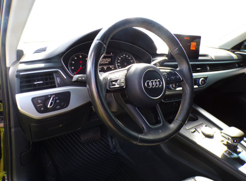 Used 2017 Audi A4 2.0T Premium image 31