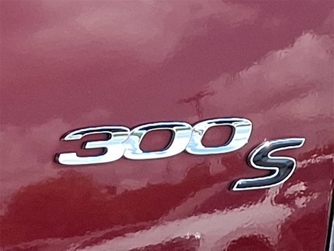 Used 2019 Chrysler 300 S w/ S Model Appearance Package image 30