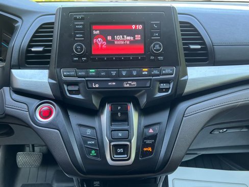 Used 2020 Honda Odyssey LX image 19