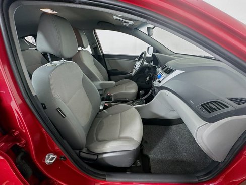Used 2013 Hyundai Accent GS image 25