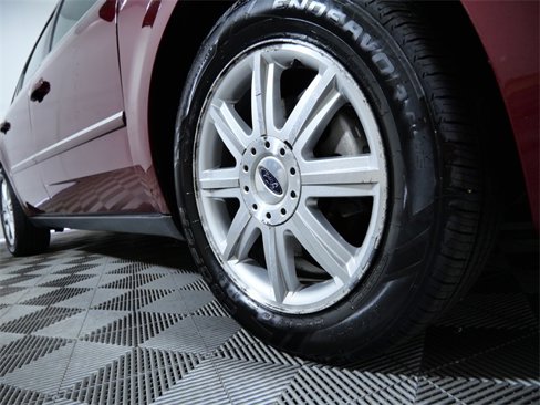Used 2006 Ford Five Hundred Limited image 2