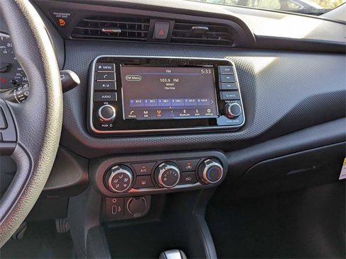 Used 2024 Nissan Kicks S image 16