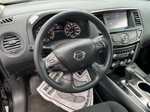 Used 2017 Nissan Pathfinder S image 41