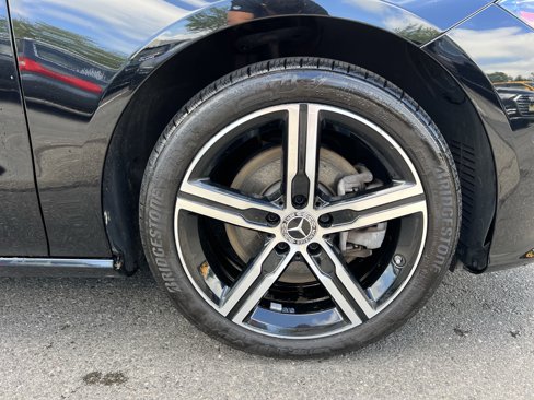 Used 2022 Mercedes-Benz CLA 250 4MATIC image 11