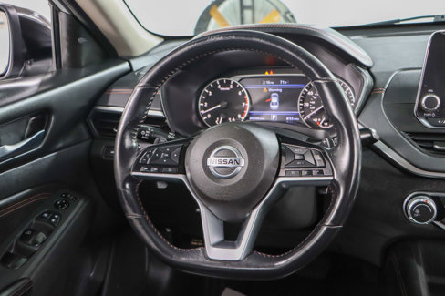 Used 2021 Nissan Altima 2.5 SR image 12
