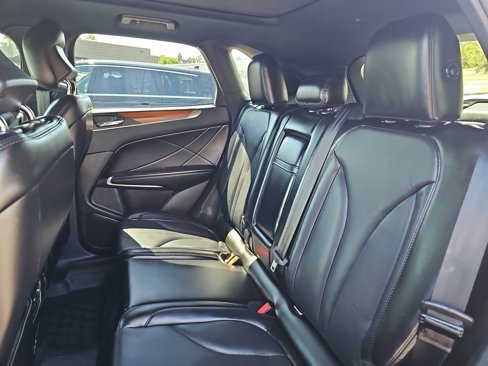 Used 2019 Lincoln MKC Reserve image 13